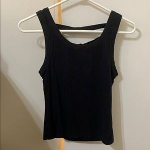 Black strappy cropped tank top